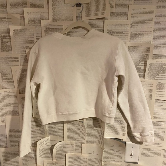 White guess crew neck - Picture 2 of 2